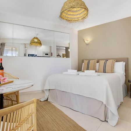 Shiny Studio With Pool & Carihuela Beach At 500M Torremolinos Exterior photo