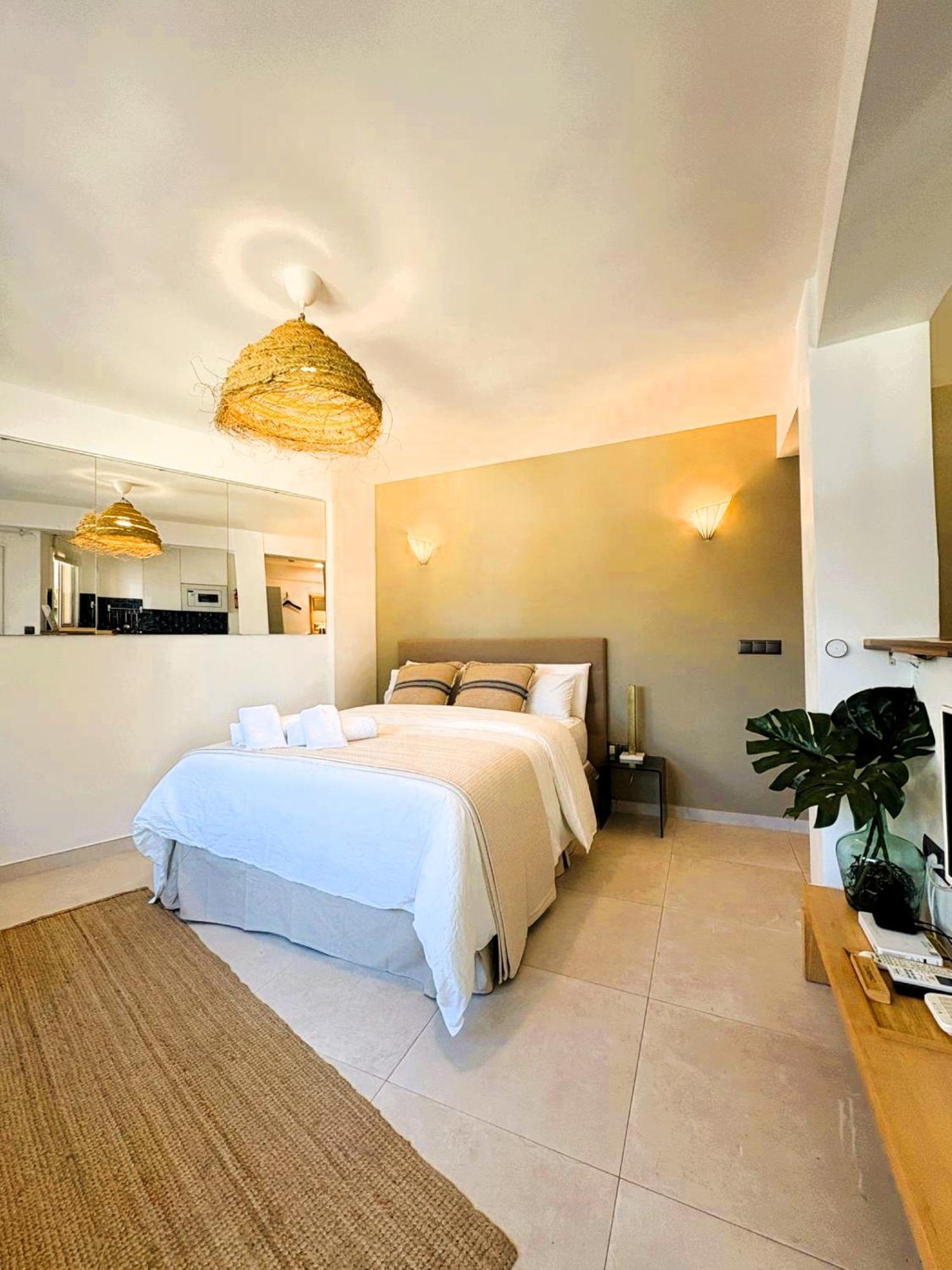 Shiny Studio With Pool & Carihuela Beach At 500M Torremolinos Exterior photo