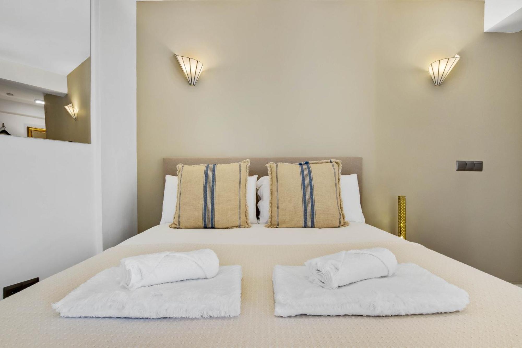 Shiny Studio With Pool & Carihuela Beach At 500M Torremolinos Exterior photo